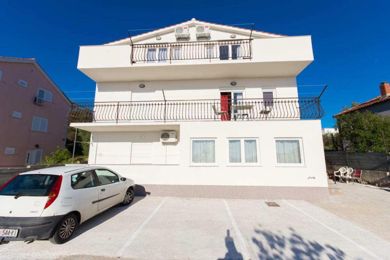Apartmani Island Трогир Экстерьер фото